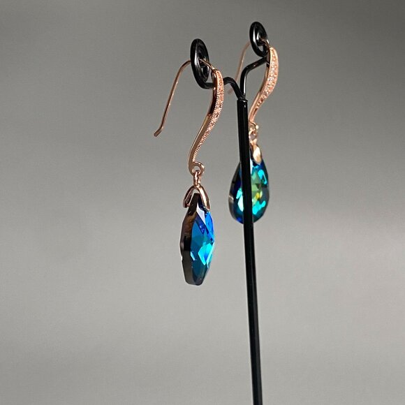 FAC Stunning Swarovski Crystal Rose Gold Tone Earrings - Picture 2 of 9